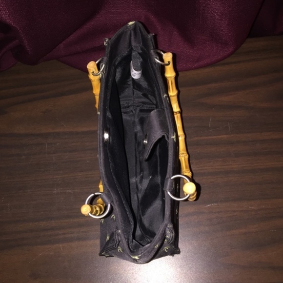 Sunny Hawaii Handbag - Picture 4 of 5